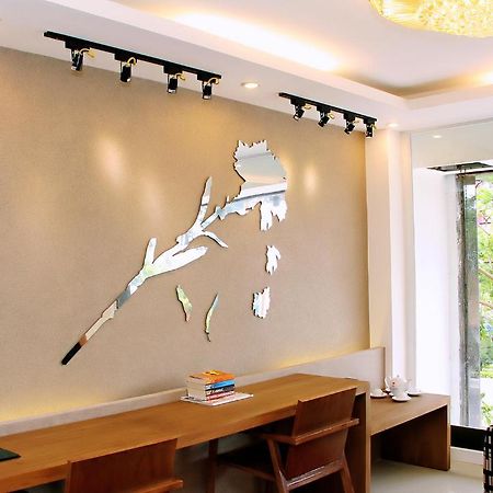 The Carnation Hotel Дананг Екстер'єр фото